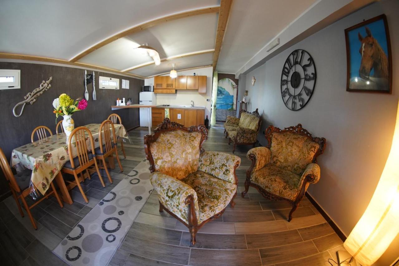 B&B Ciro Pompeji Exteriör bild